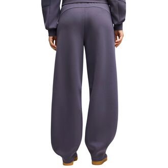 Ženska trenerka donji deo Puma Tech Sense relaxed barrel soft touch sweatpants dk op