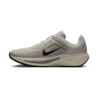 Mu&scaron;ke patike Nike Quest 8